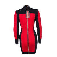 Balmain X H&M Kleid aus Viskose in Rot