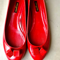 Louis Vuitton Slipper/Ballerinas aus Leder in Rot