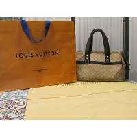 Louis Vuitton Josephine aus Canvas