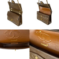 Chanel Classic Flap Bag Medium en Cuir en Marron