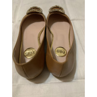 ras Pumps/Peeptoes Leer in Beige