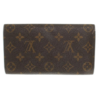 Louis Vuitton Wallet with Monogram pattern
