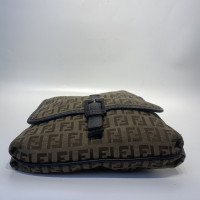 Fendi Borsa a tracolla in Tela in Marrone