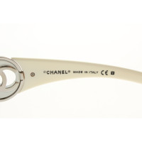 Chanel Sonnenbrille in Weiß