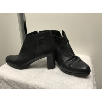 Carel Ankle boots Leather in Black