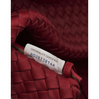Bottega Veneta Medium Cabat  Bag 40 Leather in Red