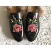 Gucci Princetown Slipper mit Fell Leer in Zwart