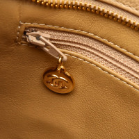 Chanel Medallion in Pelle in Beige