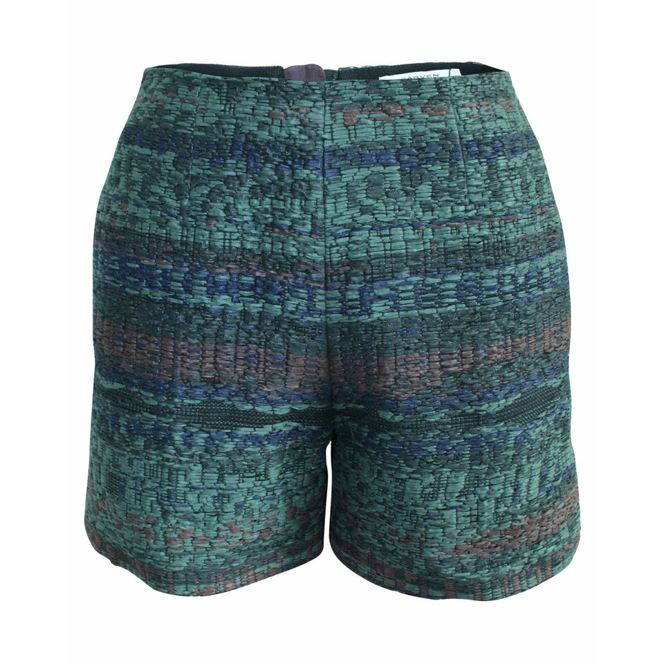 Carven Shorts in Green