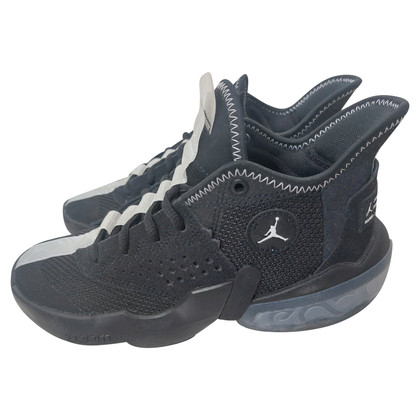 Jordan Sneakers in Schwarz