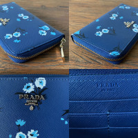 Prada Täschchen/Portemonnaie aus Canvas in Blau