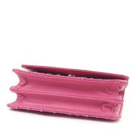 Prada Umhängetasche aus Leder in Rosa / Pink