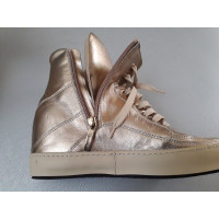 Cesare Paciotti Sneakers in Gold