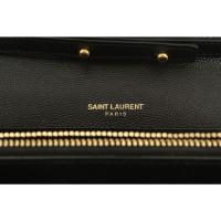 Saint Laurent Monogram Chain Wallet aus Leder in Schwarz