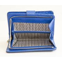 Aigner Bag/Purse Leather in Blue