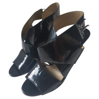 Chloé Patent leather sandals