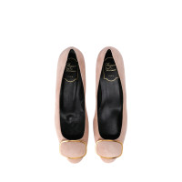 Roger Vivier Slippers/Ballerinas Leather in Nude