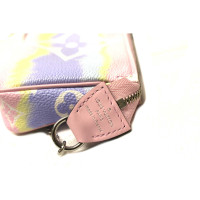 Louis Vuitton Escale Mini Pochette Accessoires en Toile en Rose/pink