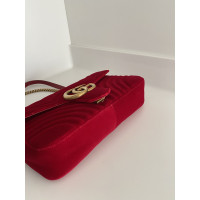 Gucci GG Matelassé Marmont Bag in Rot