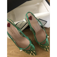 Gucci Pumps/Peeptoes Leather in Green