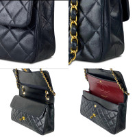 Chanel Classic Flap Bag Medium Leer in Zwart