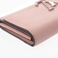 Louis Vuitton Bag/Purse Leather in Pink