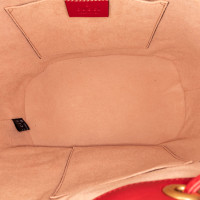 Gucci Handtasche aus Leder in Rot