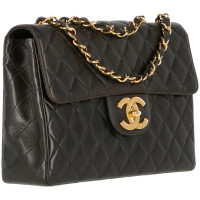 Chanel Classic Flap Bag Jumbo aus Leder in Braun