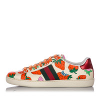 Gucci Sneakers aus Leder in Weiß