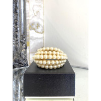 Chanel Armreif/Armband aus Perlen