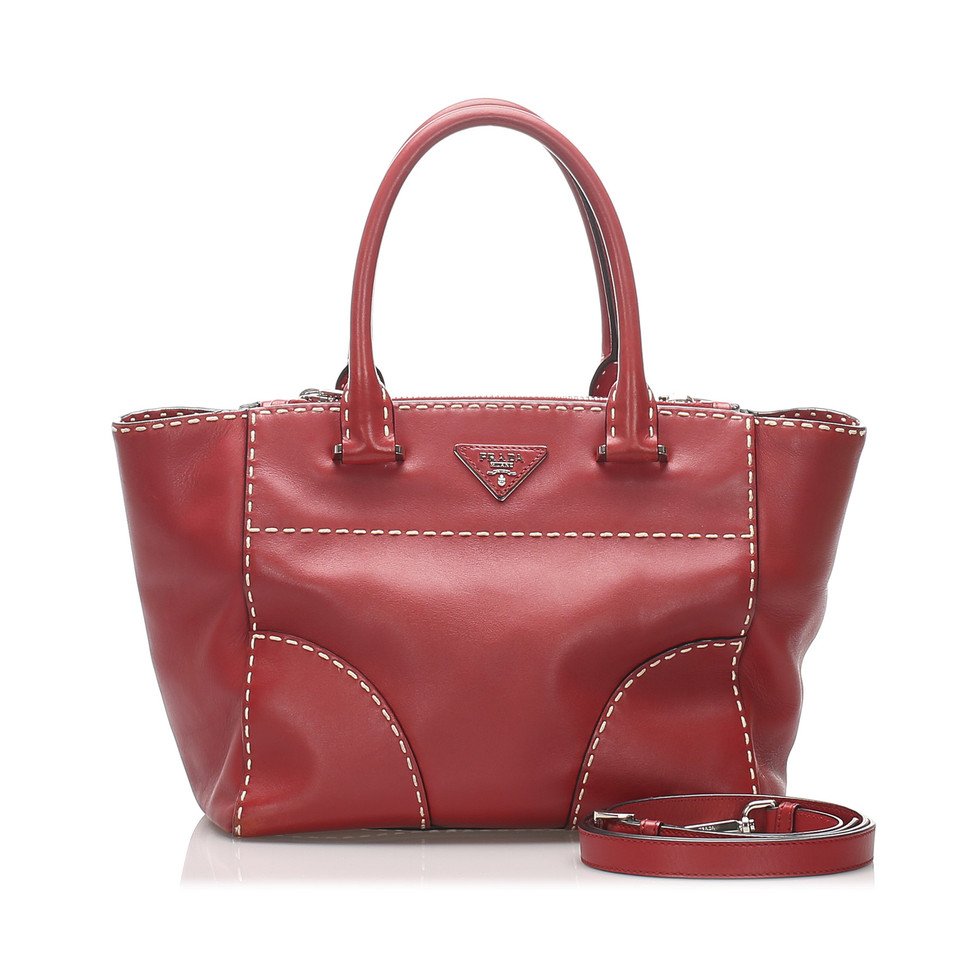 Prada Shoulder bag Leather in Red