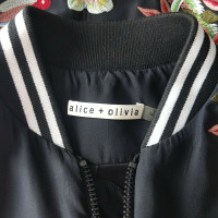 Alice + Olivia Jacke/Mantel aus Seide in Schwarz