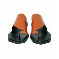 Marni Sandalen aus Leder in Orange