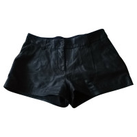 Diane Von Furstenberg Shorts Leather in Black