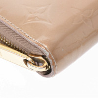 Louis Vuitton Bag/Purse Patent leather in Beige