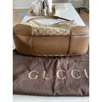 Gucci Umhängetasche aus Leder in Ocker