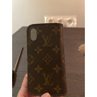 Louis Vuitton Accessory Leather in Brown