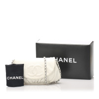 Chanel Tasje/Portemonnee Leer in Wit