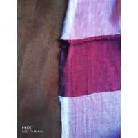 Burberry Echarpe/Foulard en Cachemire en Rouge