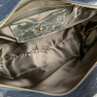 Moschino Love Tote Bag aus Lackleder in Blau