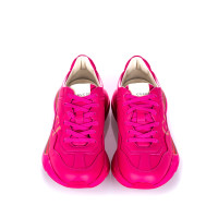 Gucci Sneakers aus Leder in Rosa / Pink