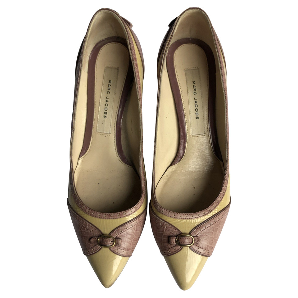 Marc Jacobs Pumps/Peeptoes Patent leather in Beige