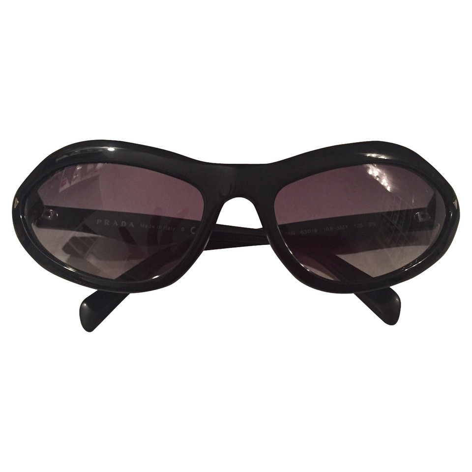 Prada Sunglasses in black