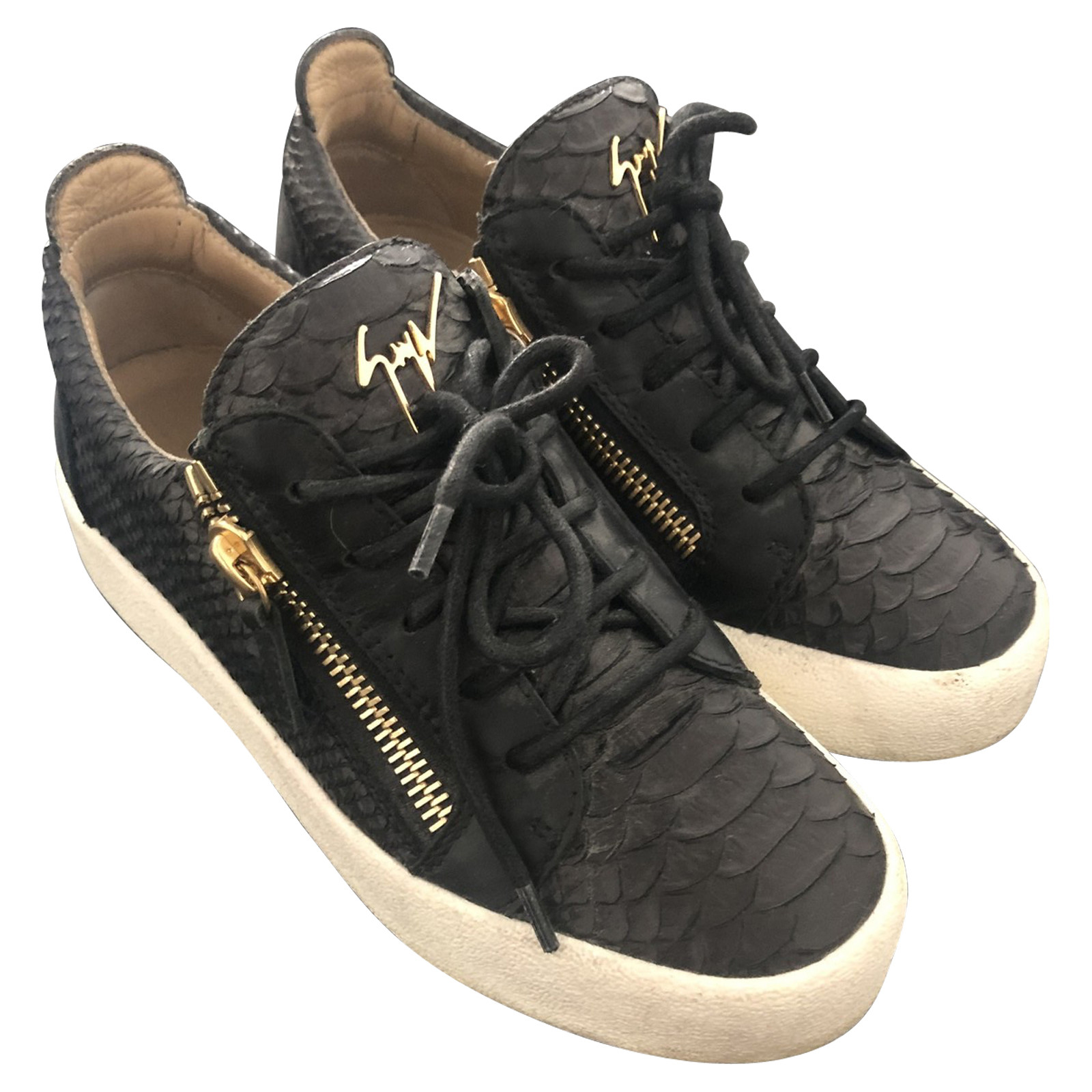 Giuseppe Trainers Leather in Black - Second Hand Giuseppe Zanotti Trainers Leather in Black buy used for 360€ (3830777)