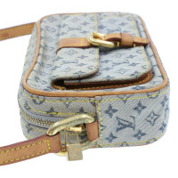 Louis Vuitton Umhängetasche in Blau