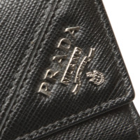 Prada Accessoire aus Leder in Schwarz