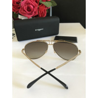 Givenchy Sonnenbrille in Gold