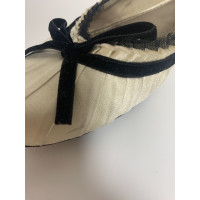 Louis Vuitton Slippers/Ballerinas Silk in Beige