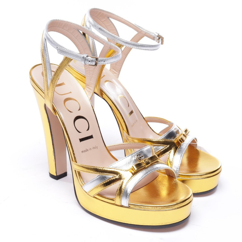 Gucci Sandals Leather in Gold - Second 