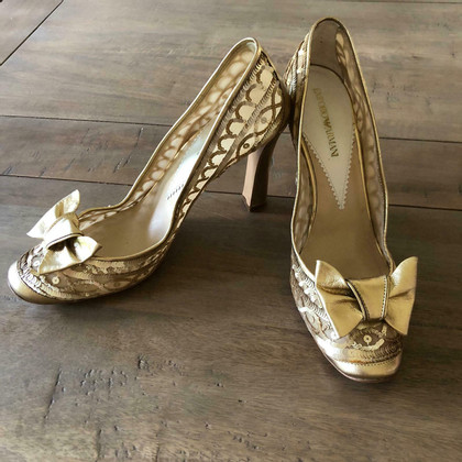 Emporio Armani Pumps/Peeptoes Leather in Gold